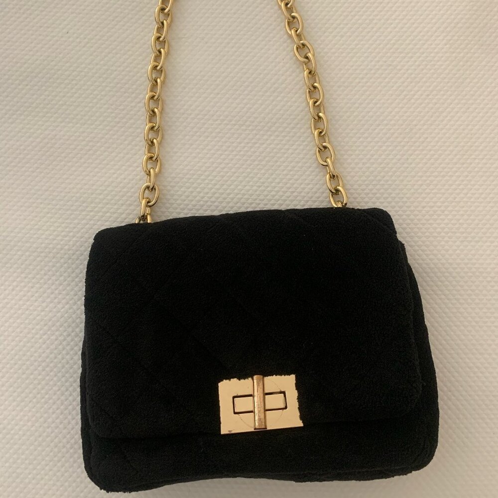 Black and Gold Urban Expressions Bag